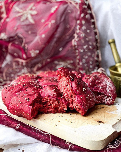 Rote Beete Fladenbrot mit natürlicher Bio Farbe